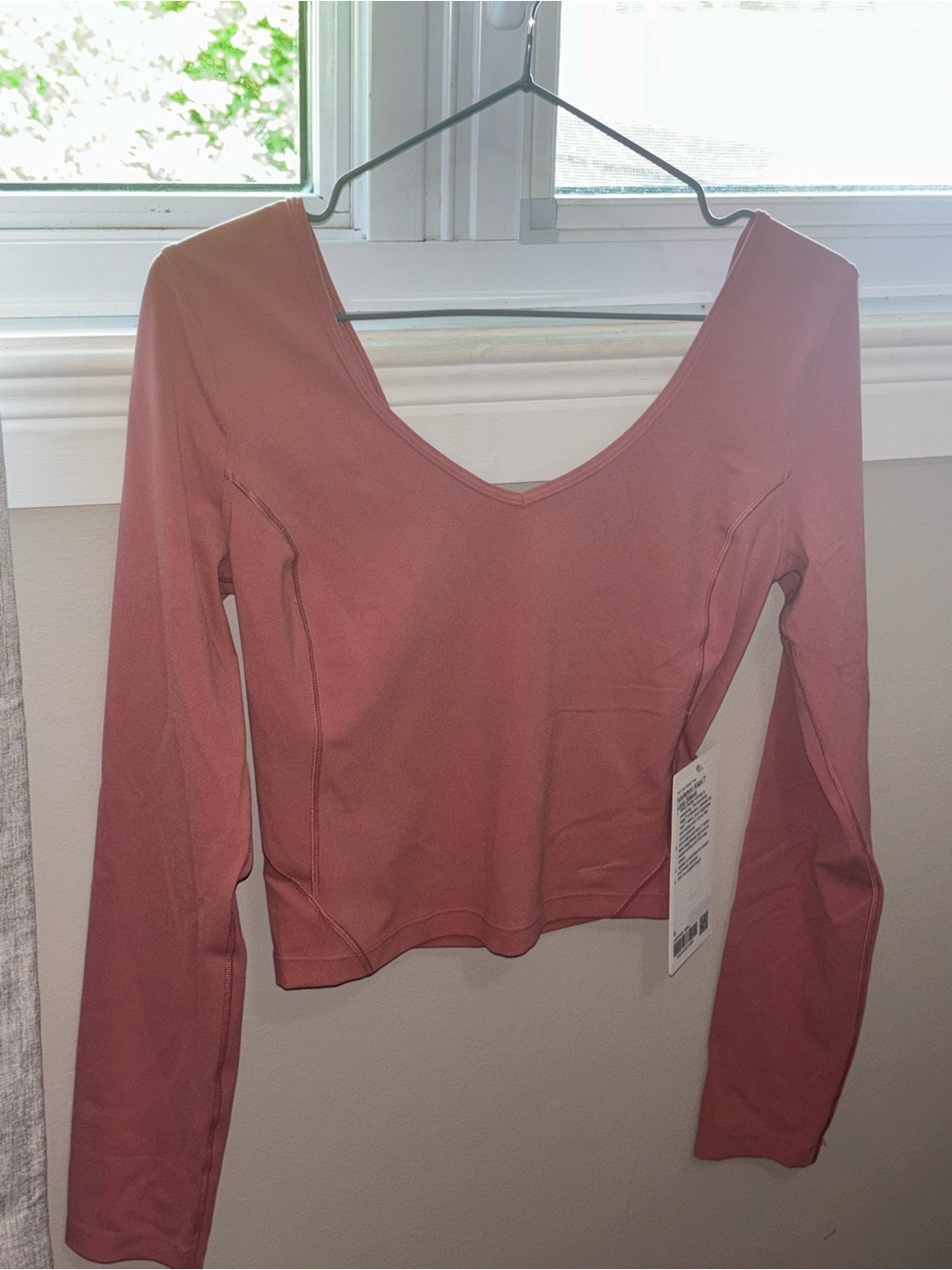Women's V-Neck Long Sleeve Crop Top - Dusty Rose